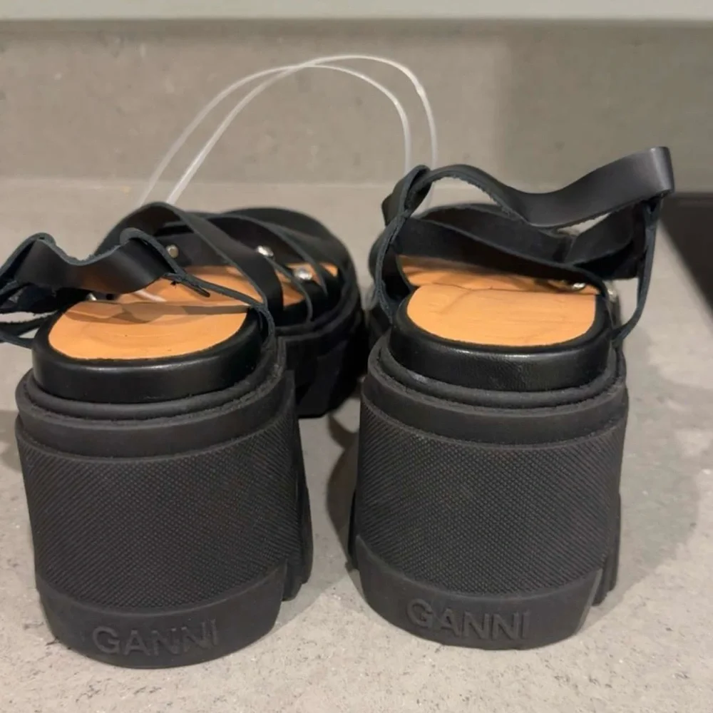 Ganni Black Platform Chunky Heel Sandals - Picture 4 of 8